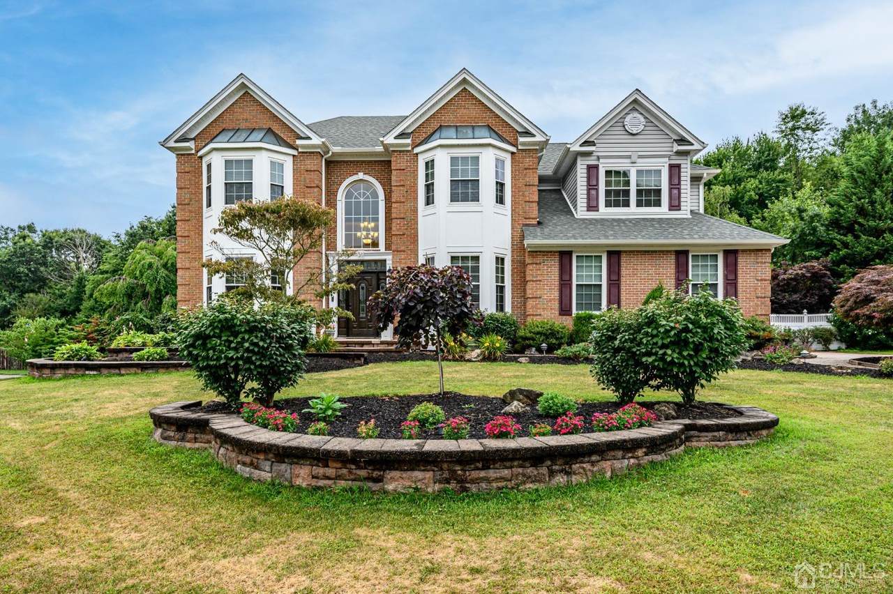 16 Saunders Lane - Photo 1