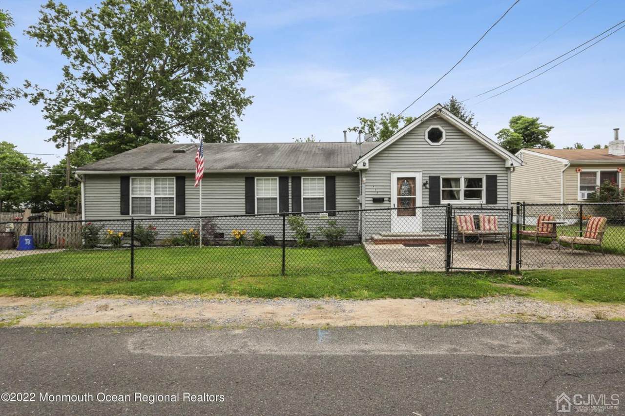 786 Greenwood Avenue - Photo 1