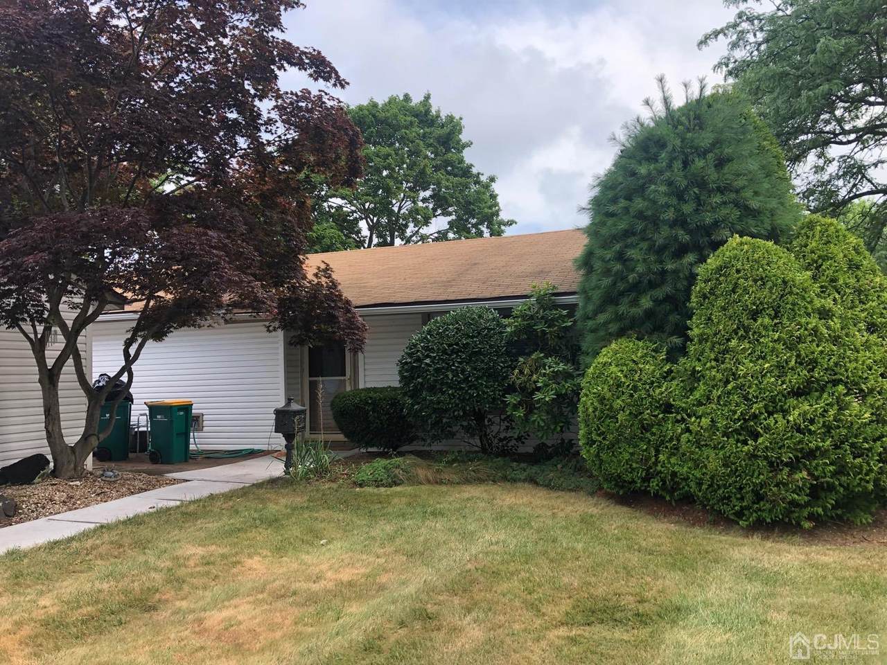 90 Chatham Drive - Photo 1