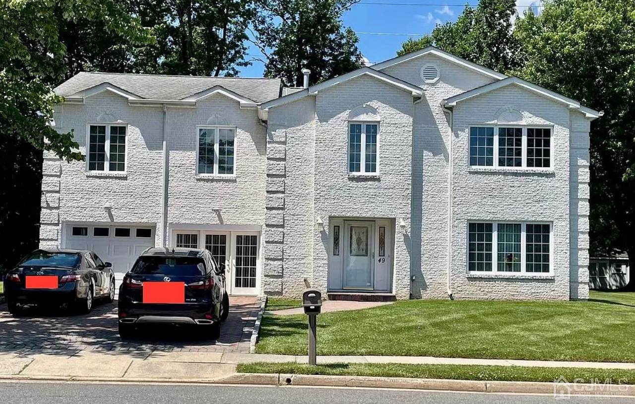 49 Roxy Avenue - Photo 1