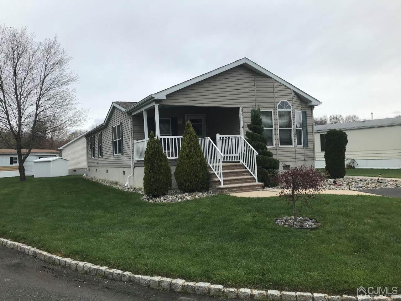 187 Kenneth Court - Photo 1