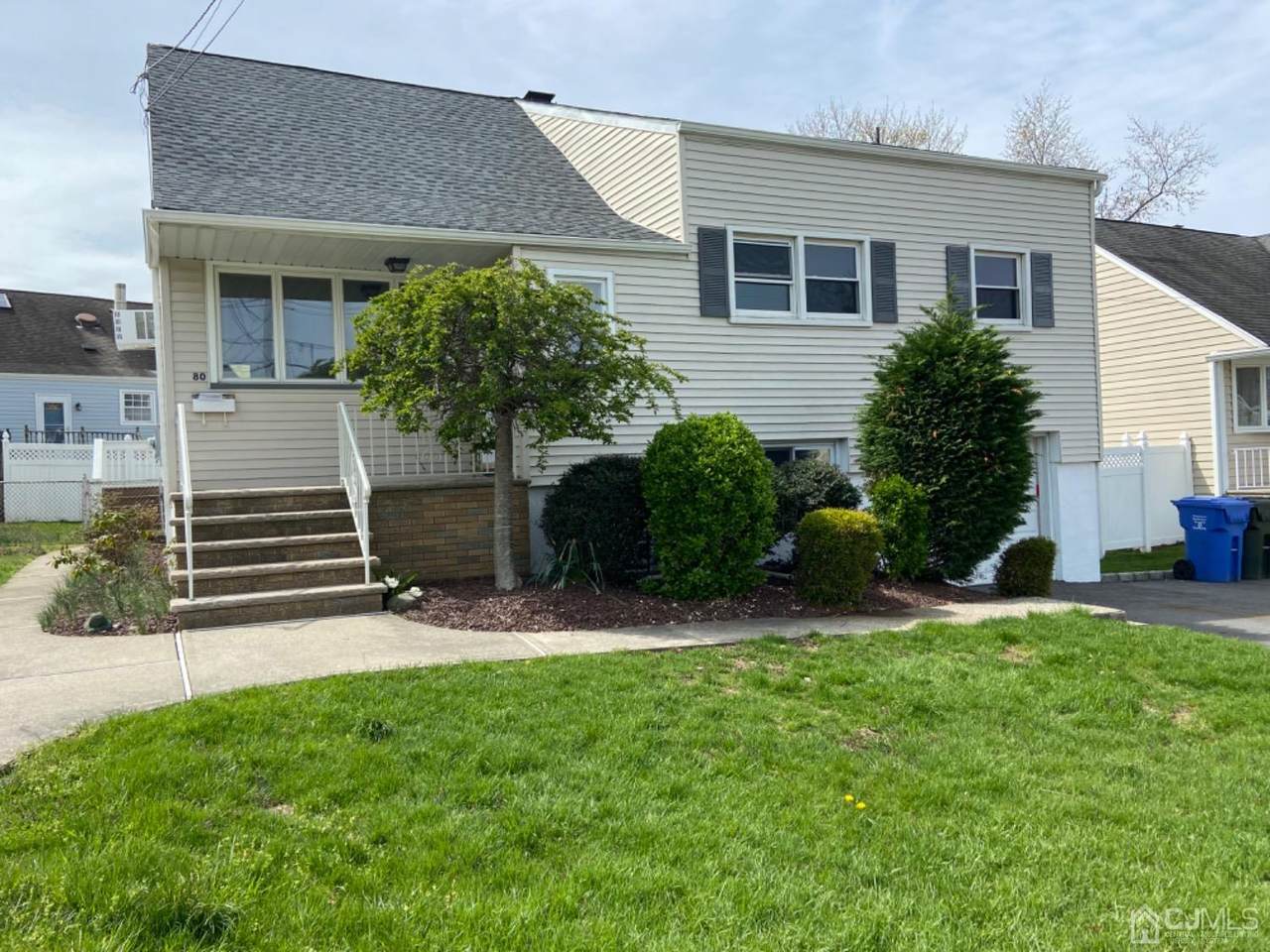 80 Arlington Drive - Photo 1