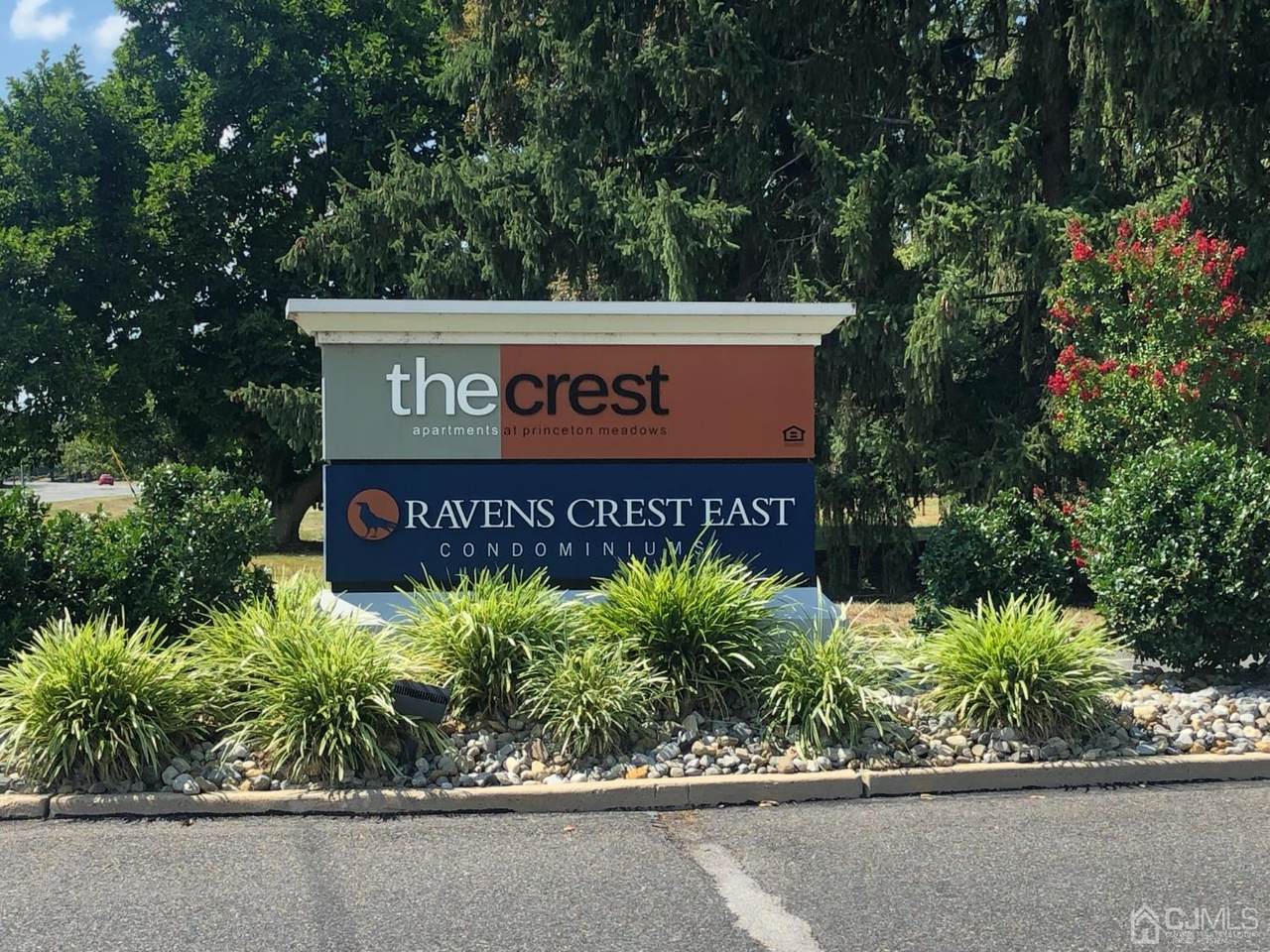 1413 Ravens Crest Drive - Photo 1