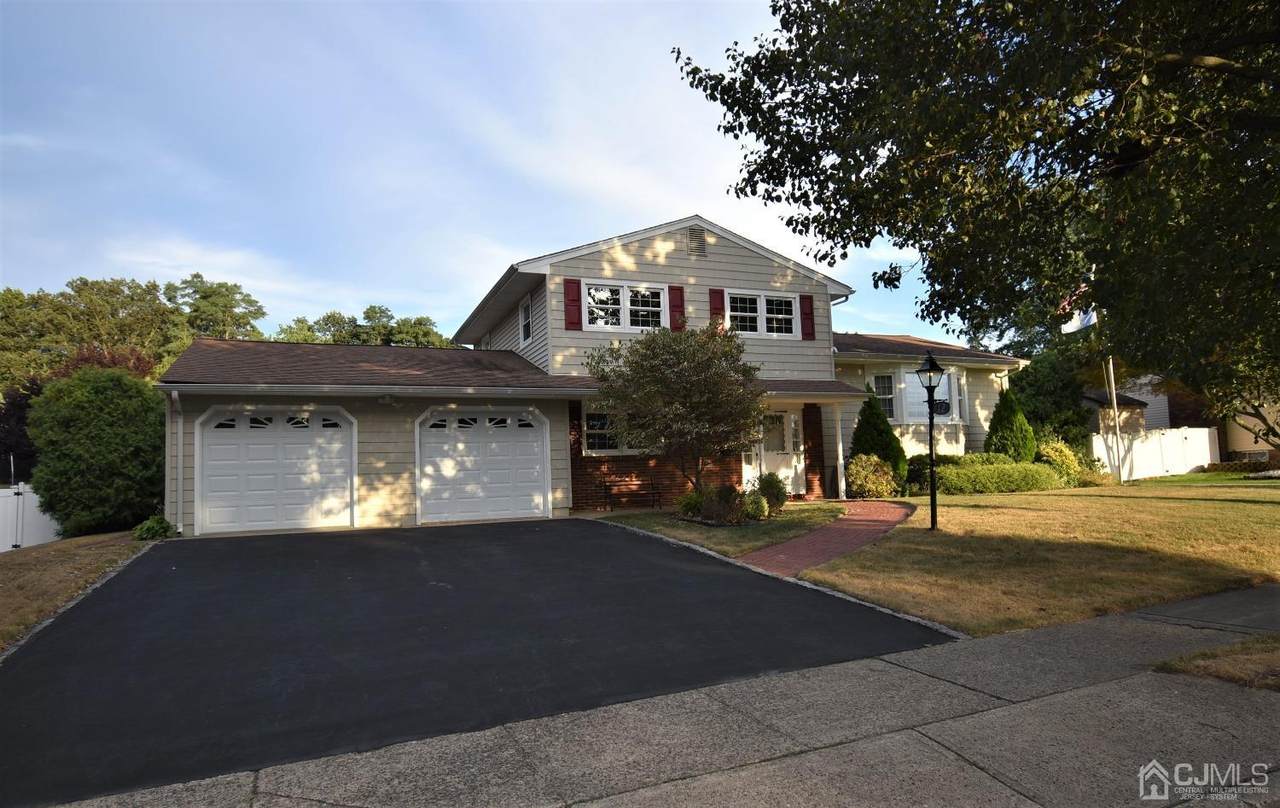 12 Holly Drive - Photo 1