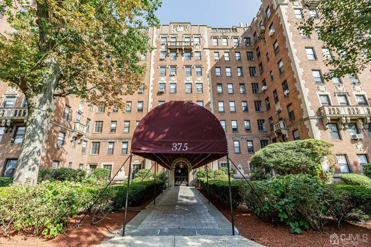 375 Mount Prospect Avenue - Photo 1