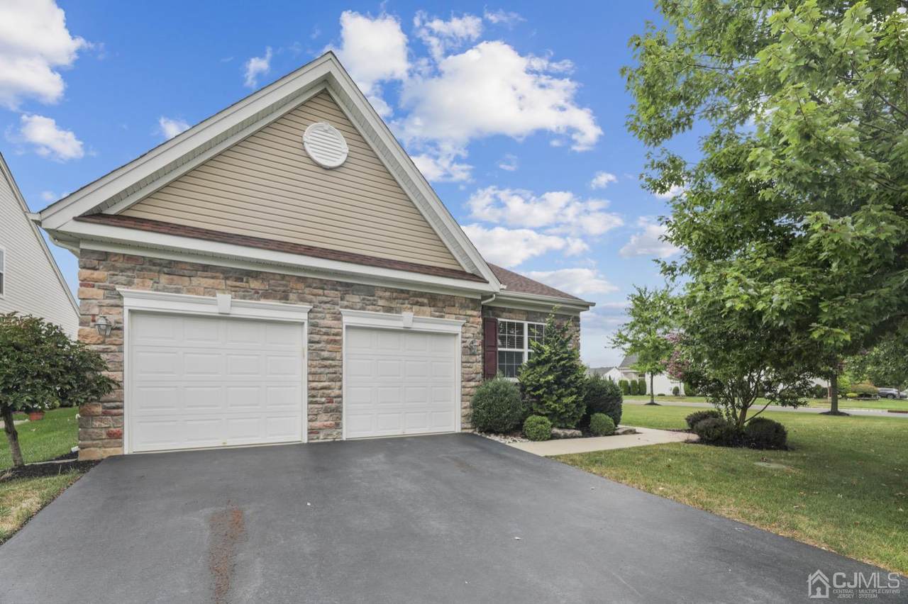 16 Draw Bridge Drive - Photo 1