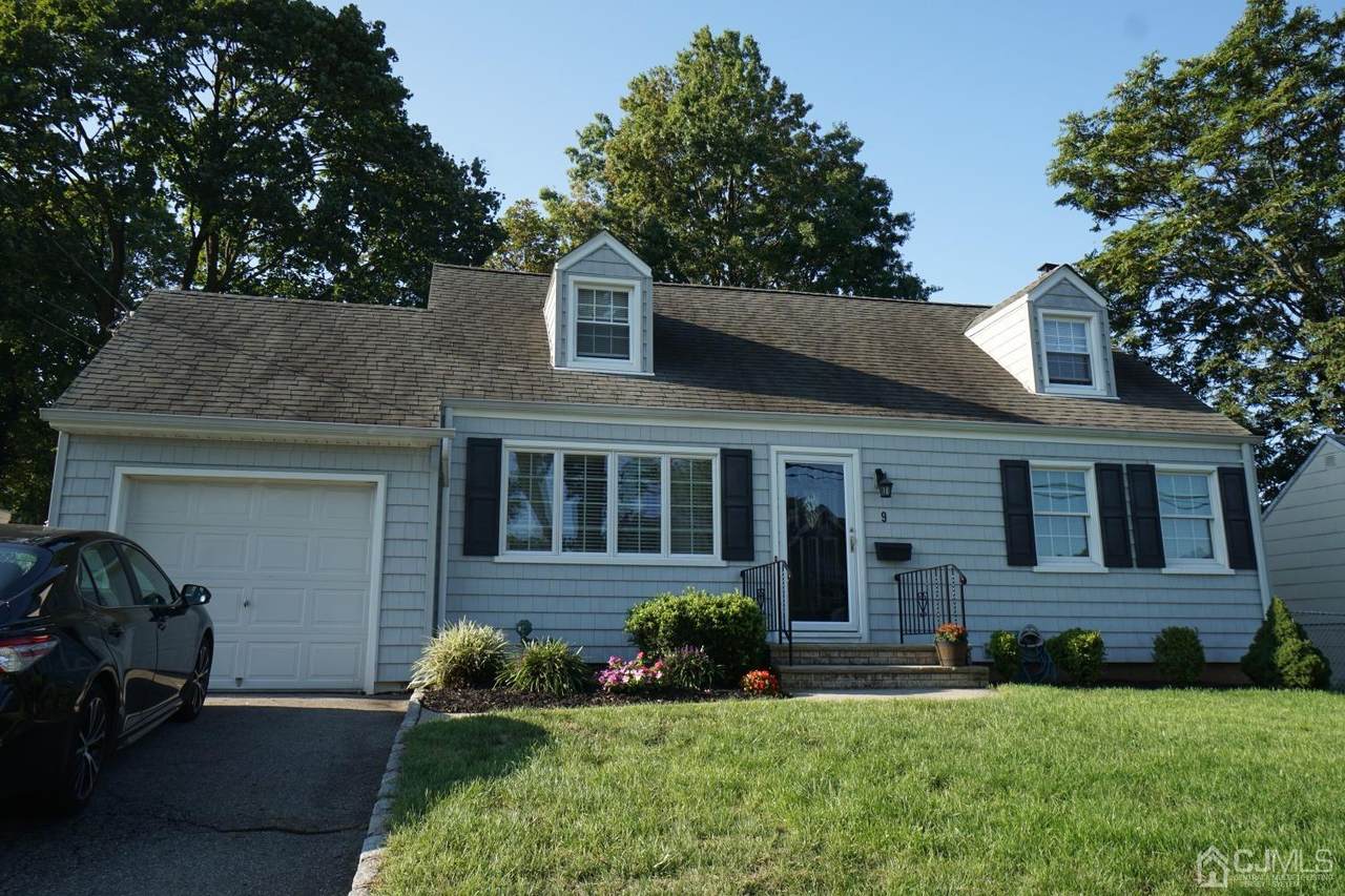 9 Shadowlawn Drive - Photo 1