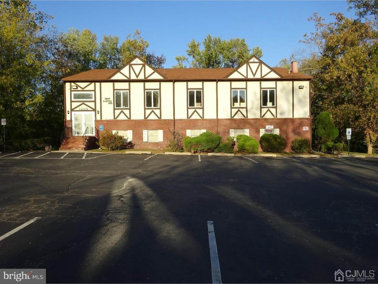 1205 Easton Avenue - Photo 1