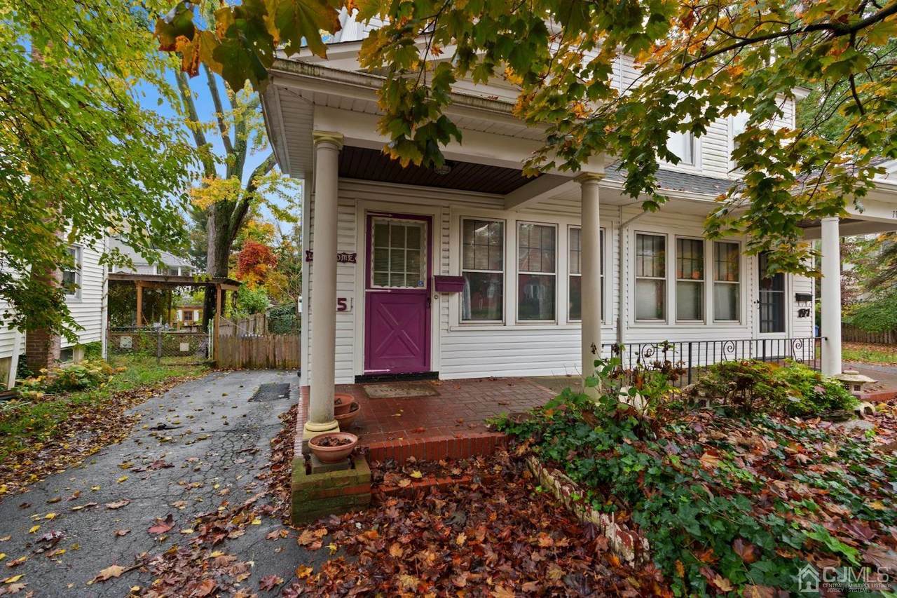 195 Woodbridge Avenue - Photo 1