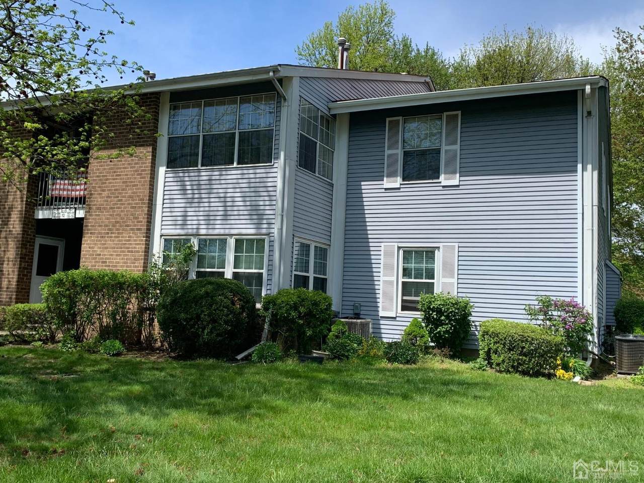 184 Pennsylvania Way - Photo 1