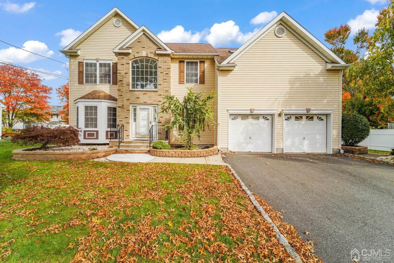 605 Delmore Avenue - Photo 1