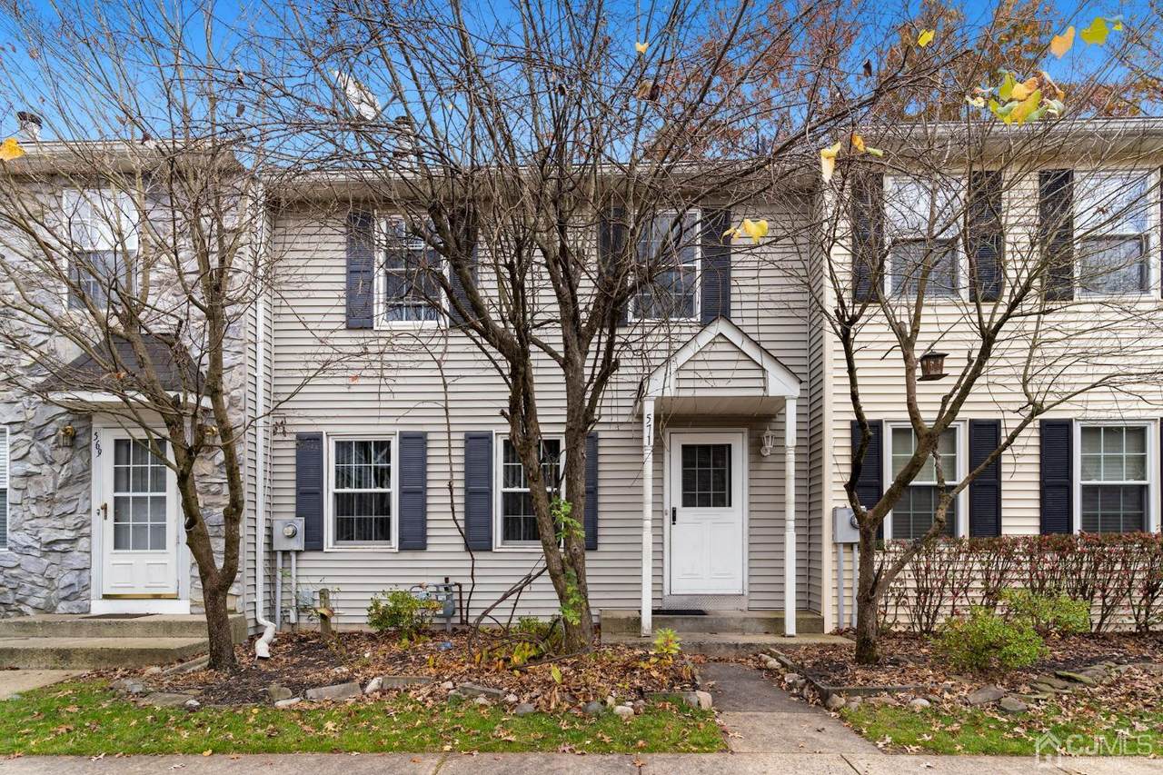 571 Davids Court - Photo 1