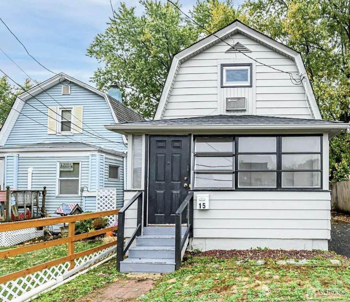 15 Douglas Street - Photo 1