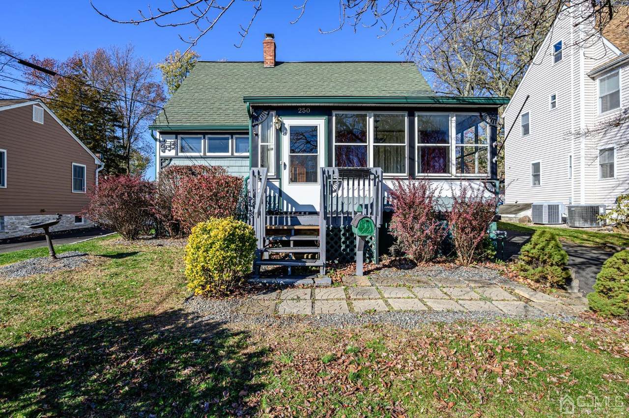 250 Edgeview Road - Photo 1