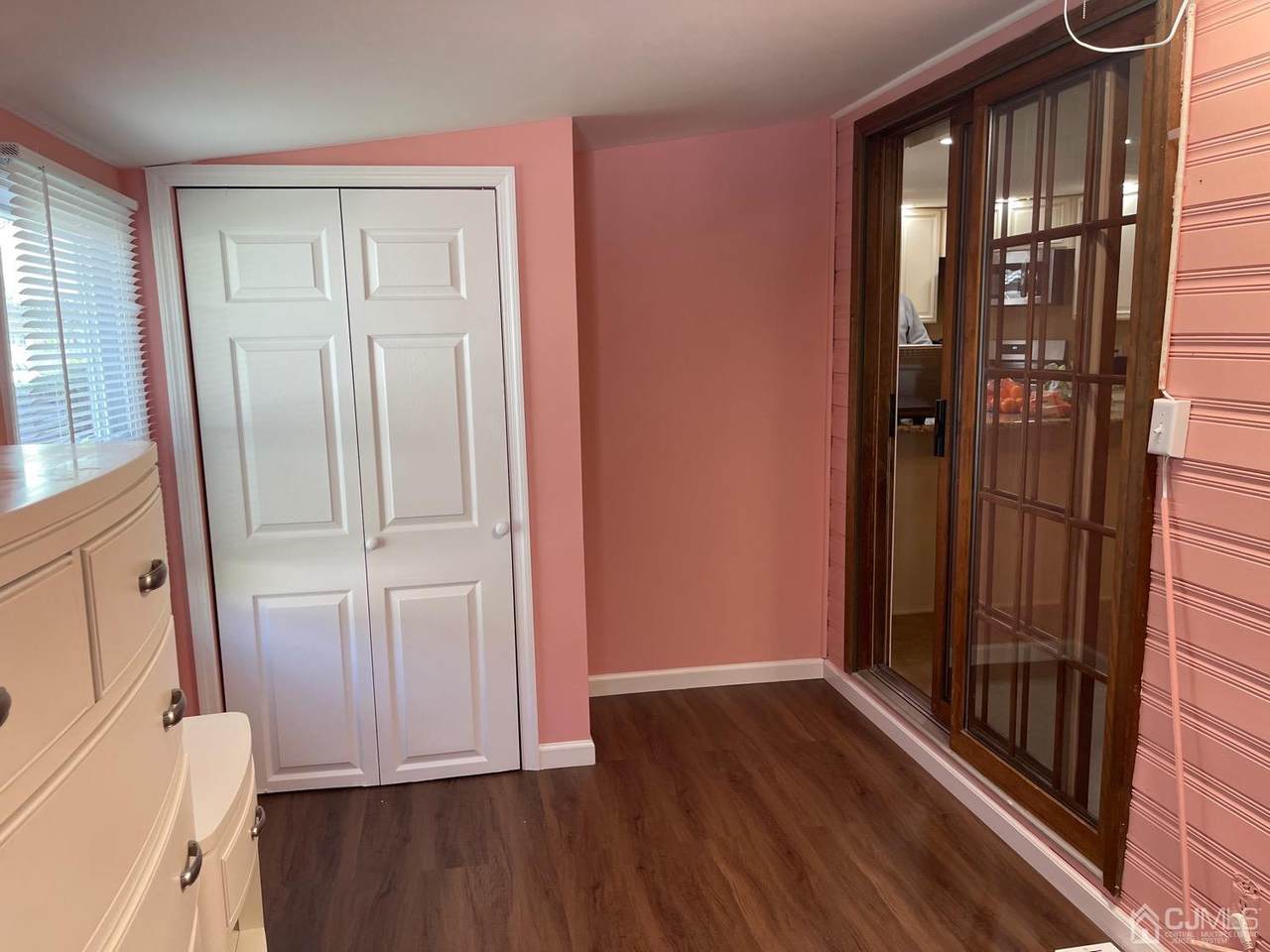 237 Gale Court - Photo 1