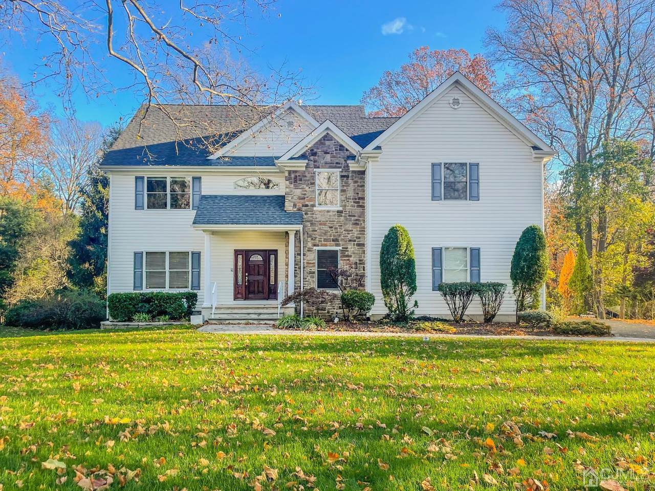 11 Edgebrook Road - Photo 1