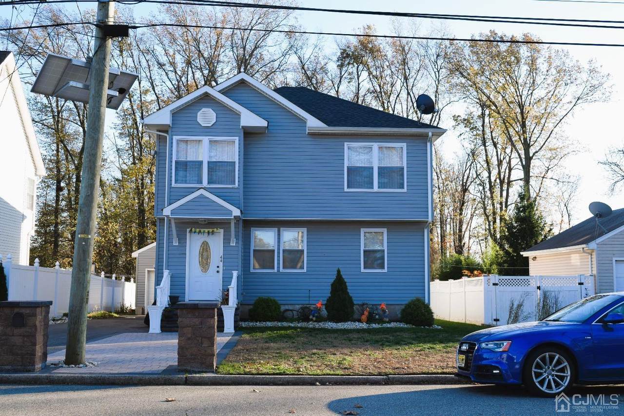 44 Tappen Street - Photo 1