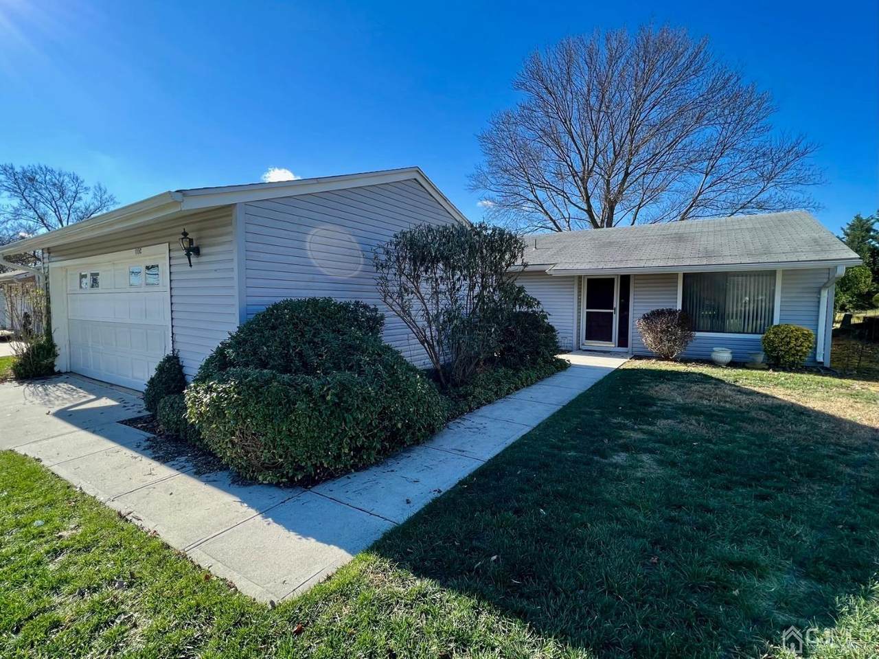 115 Chatham Drive - Photo 1