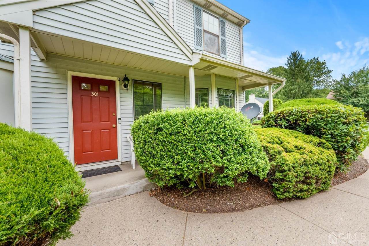 301 Maplecrest Road - Photo 1