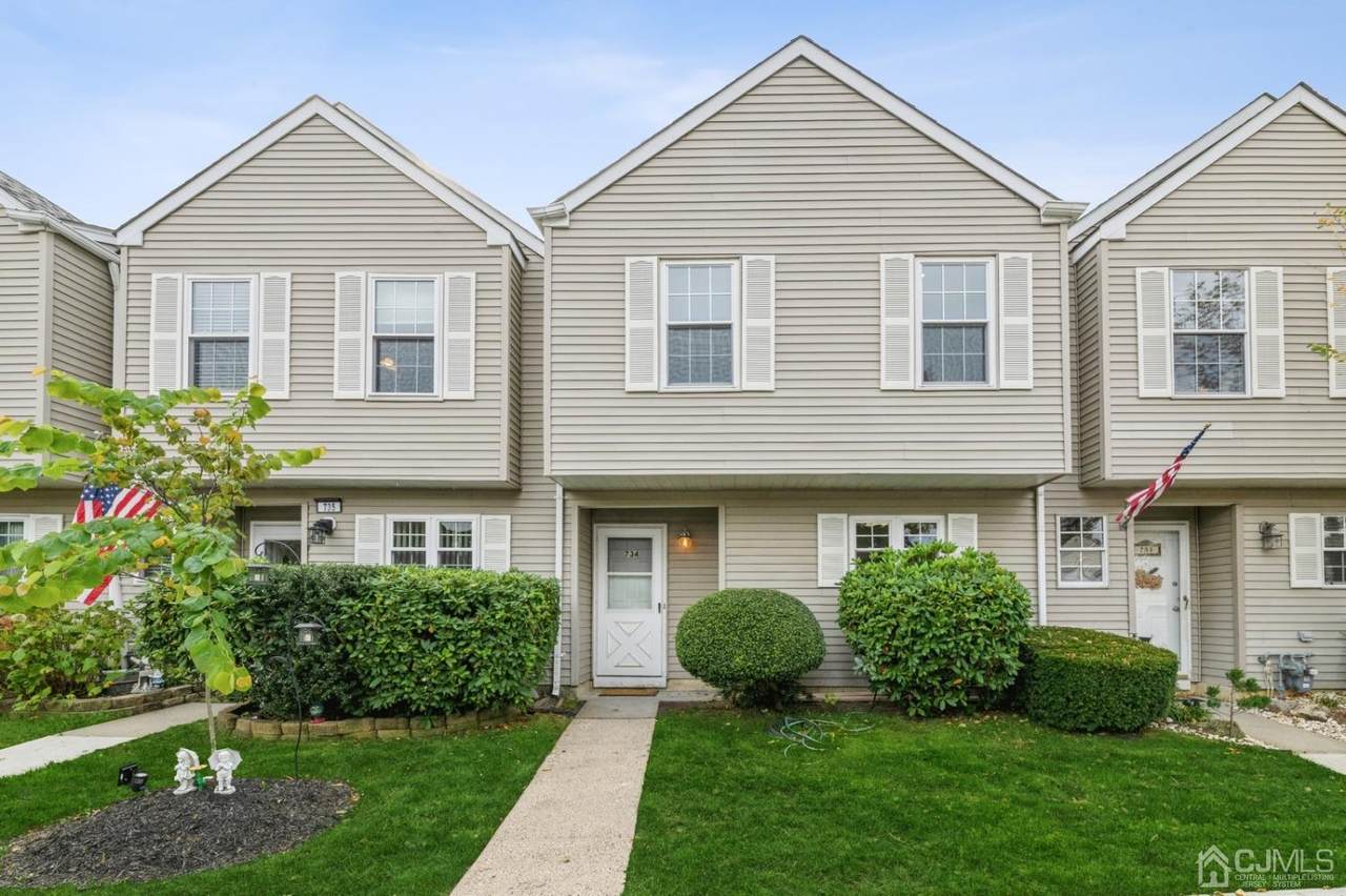 734 Darlington Drive - Photo 1