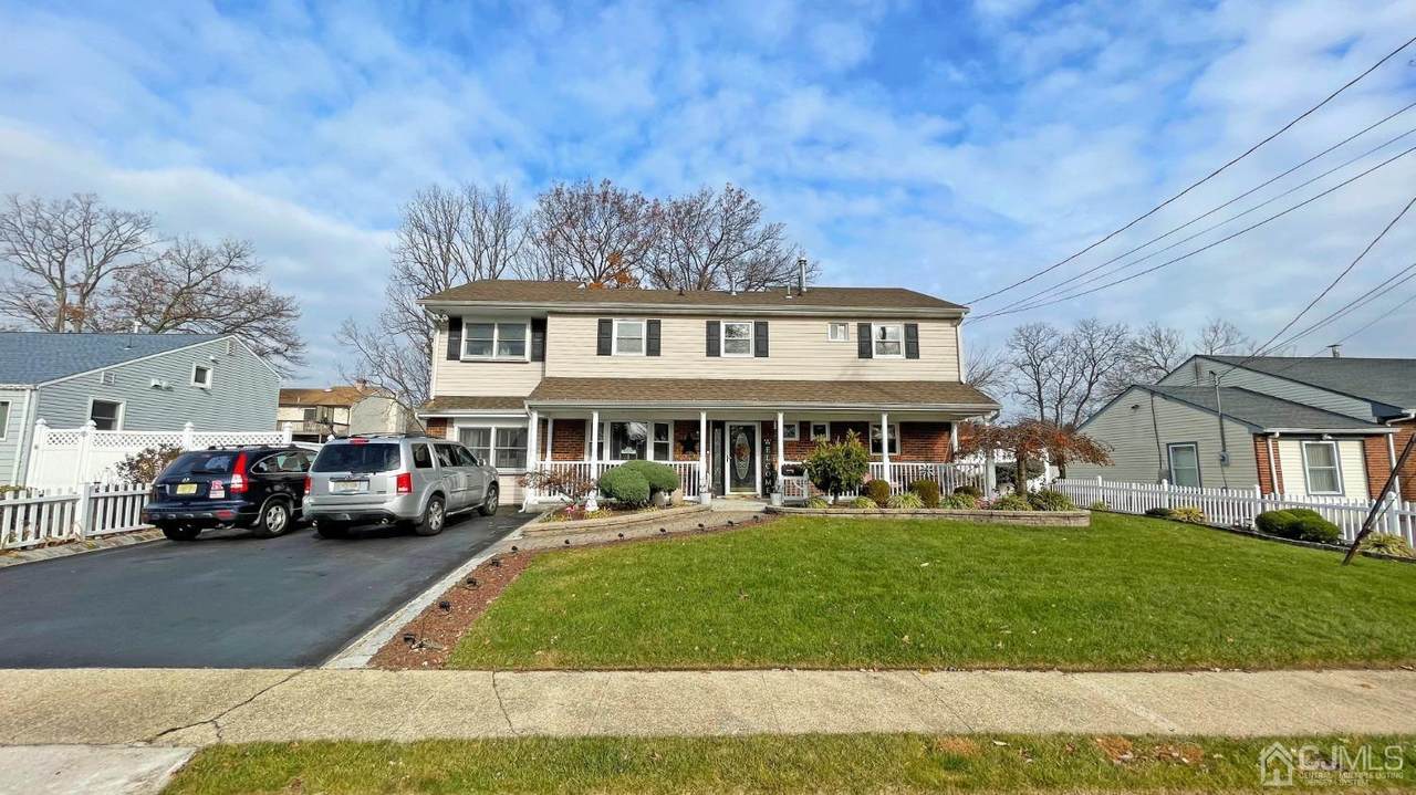 8 Lillian Drive - Photo 1