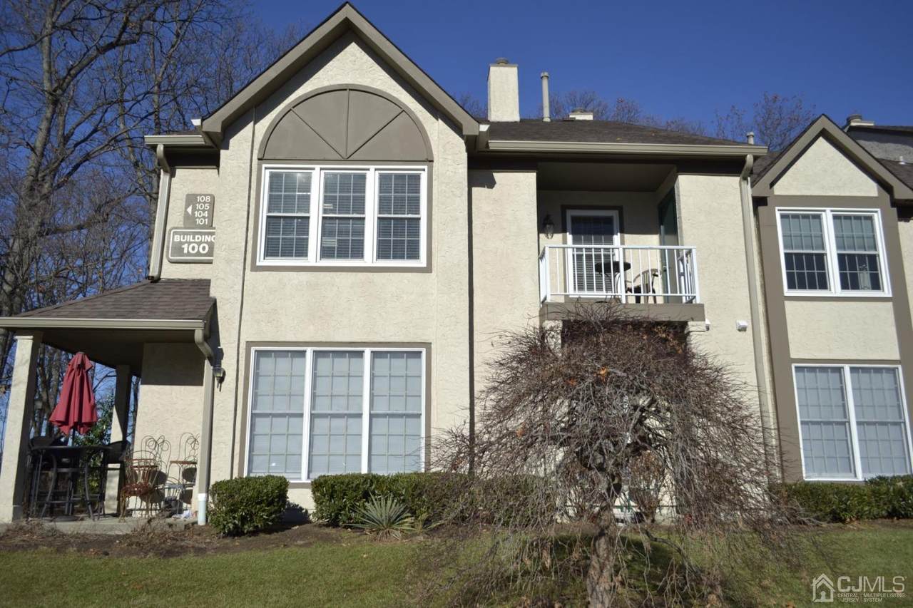 105 Commons Drive - Photo 1