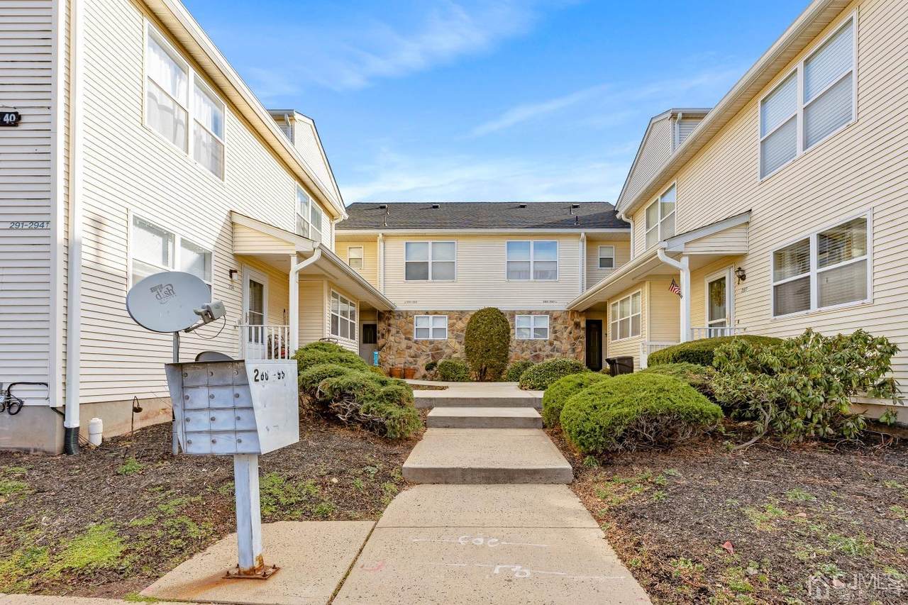 292 Dorset Court - Photo 1