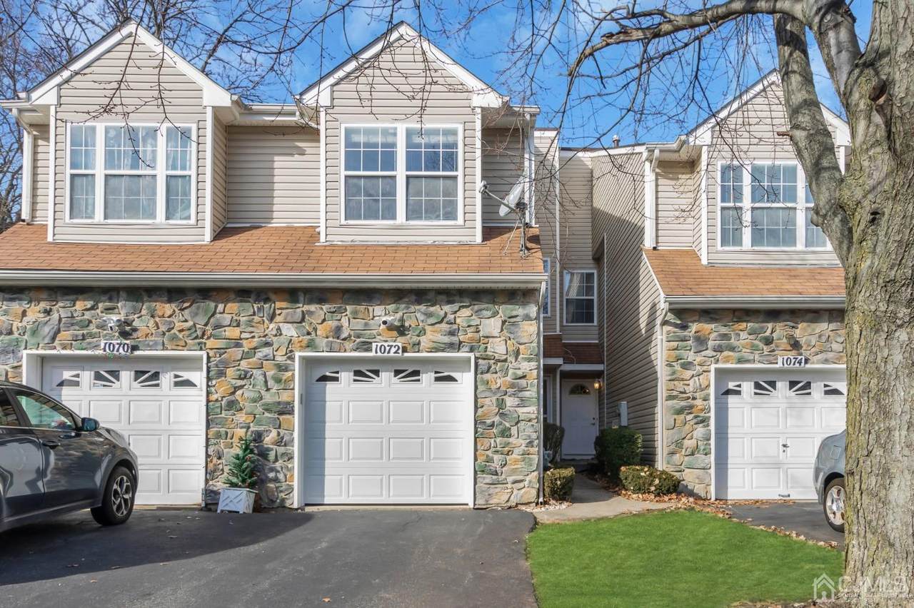 1072 Oakcroft Lane - Photo 1