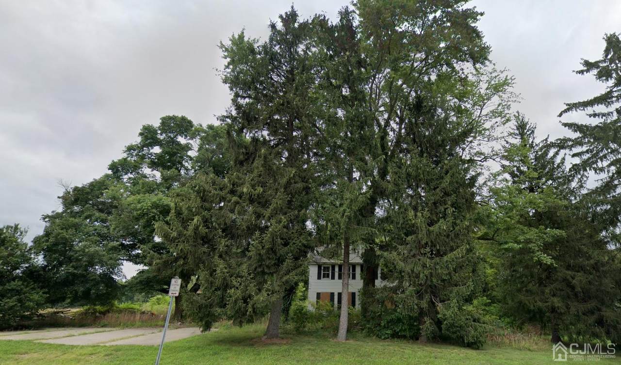 211 Cranbury Station Road - Photo 1