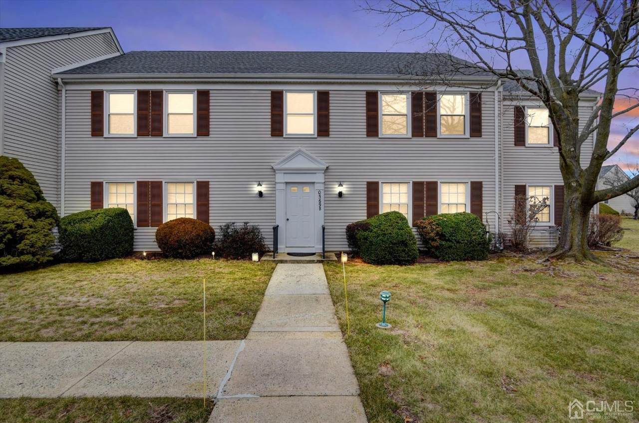 569 Old Nassau Road - Photo 1