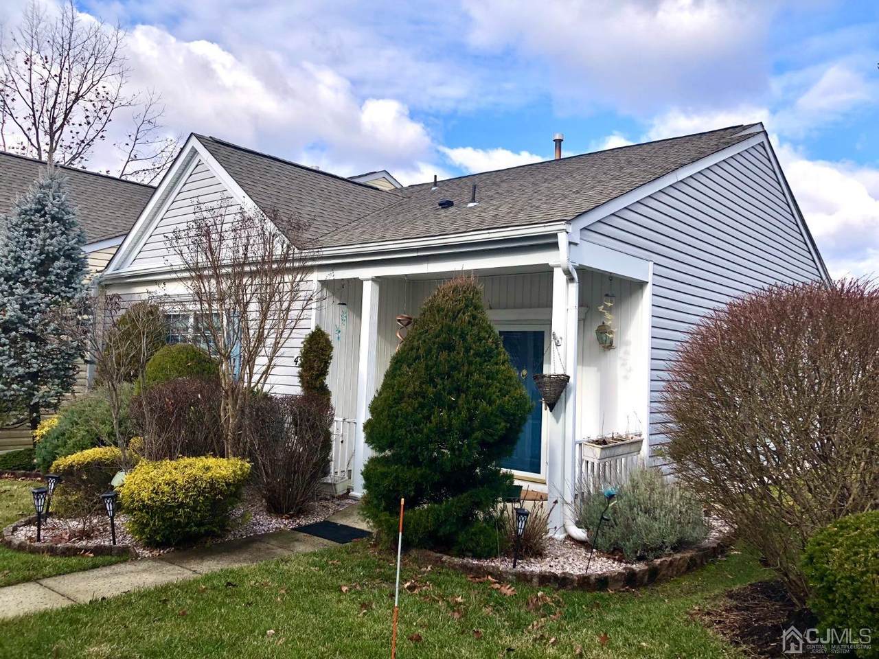 435 Bluebird Drive - Photo 1