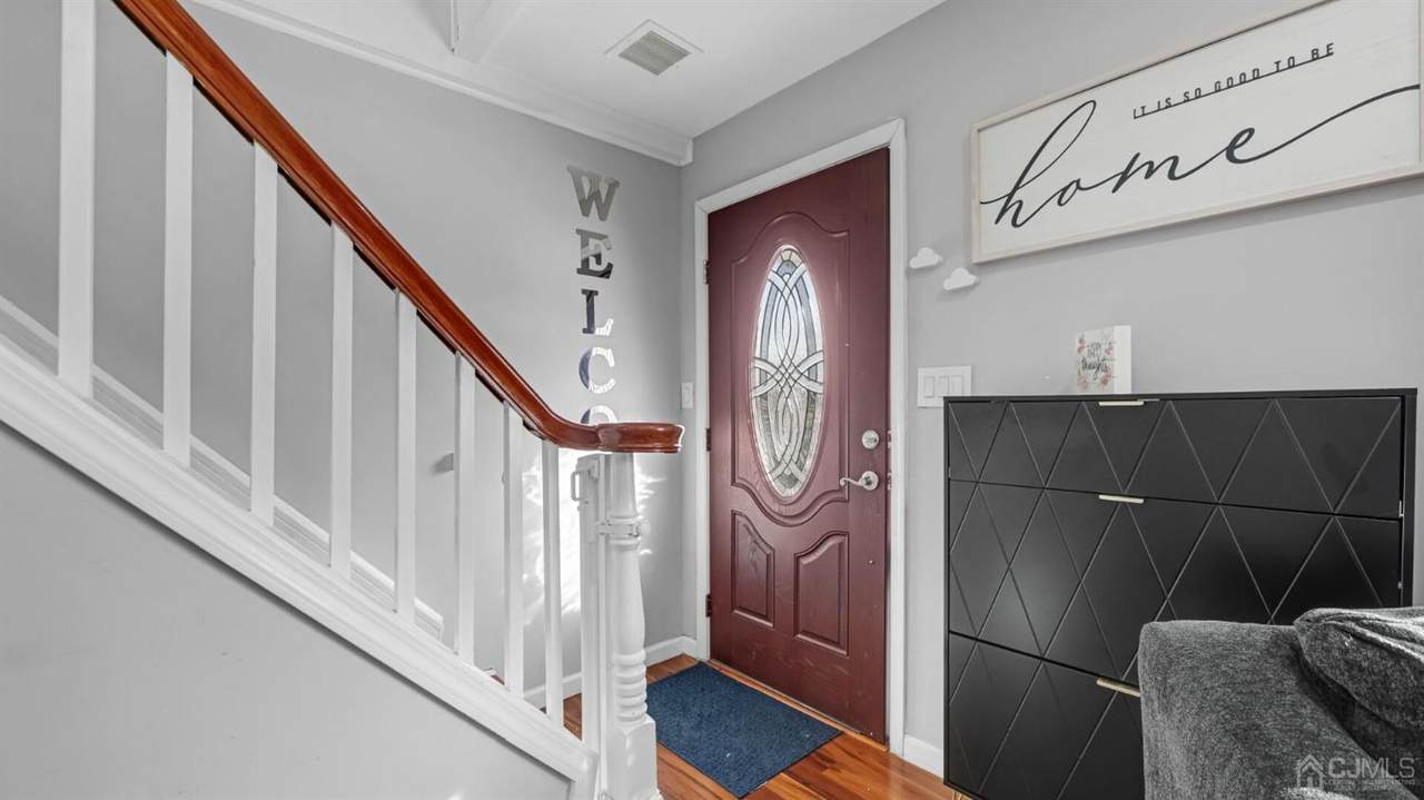 91 Crestview Road, Fords, NJ 08863 (2407473R) Rowack Real Estate Team