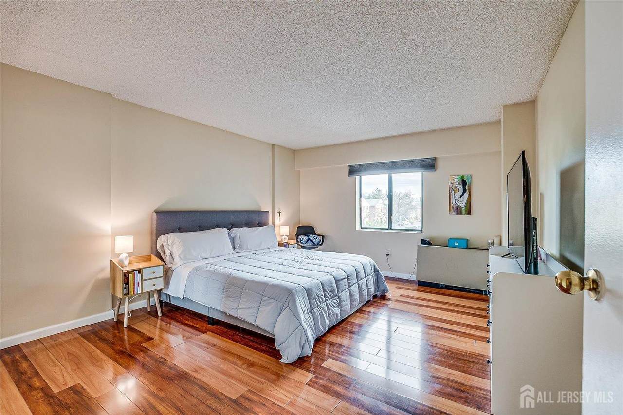 10 Wood Avenue - Photo 1