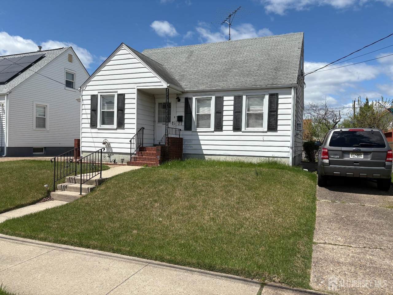 141 Irvington Place - Photo 1