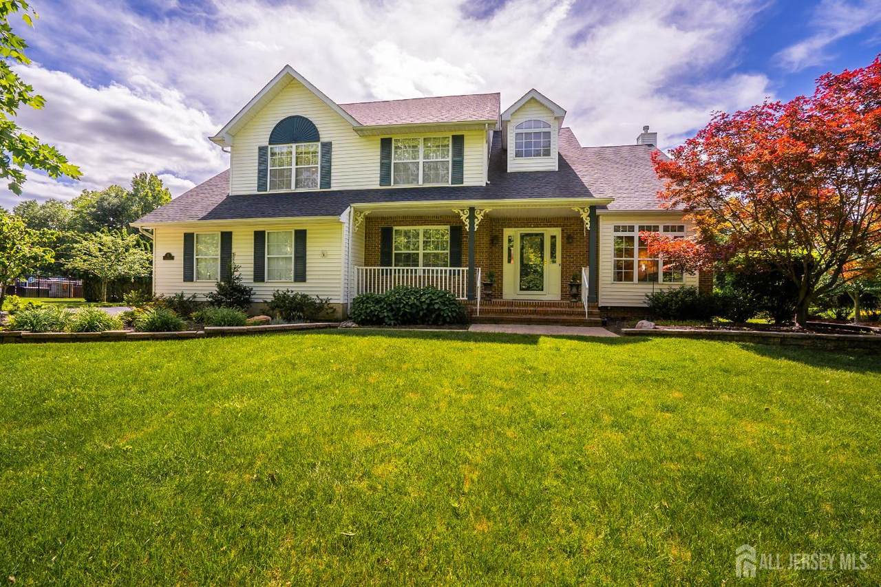 9 Jared Drive - Photo 1