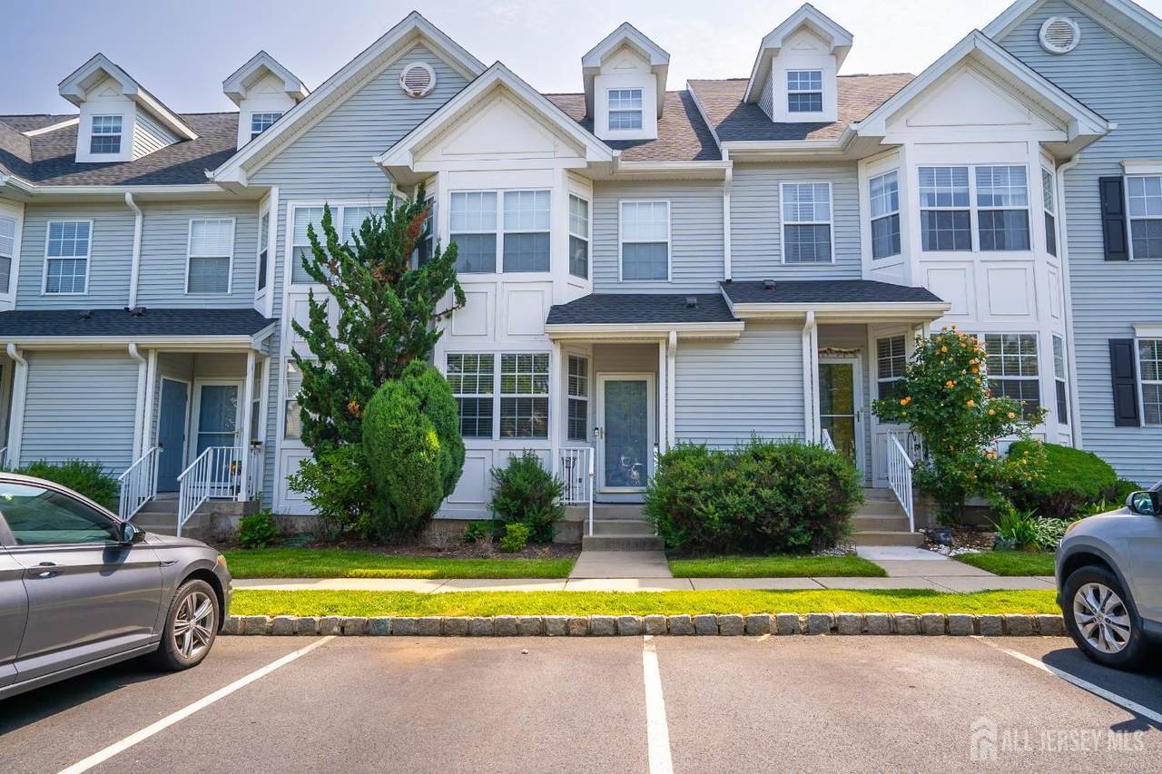 408 Blossom Circle - Photo 1
