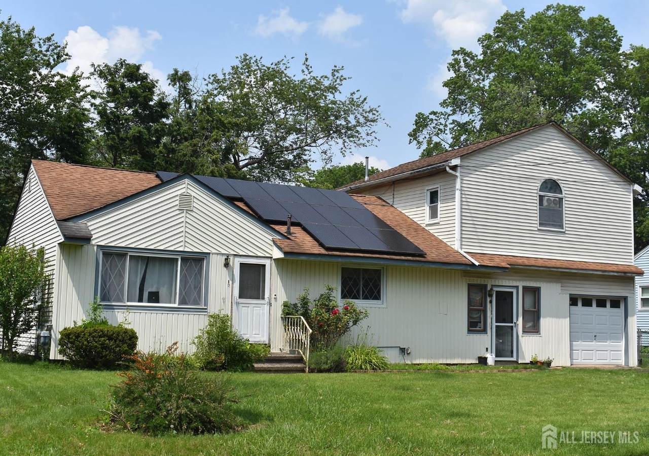 126 Lakeside Drive - Photo 1