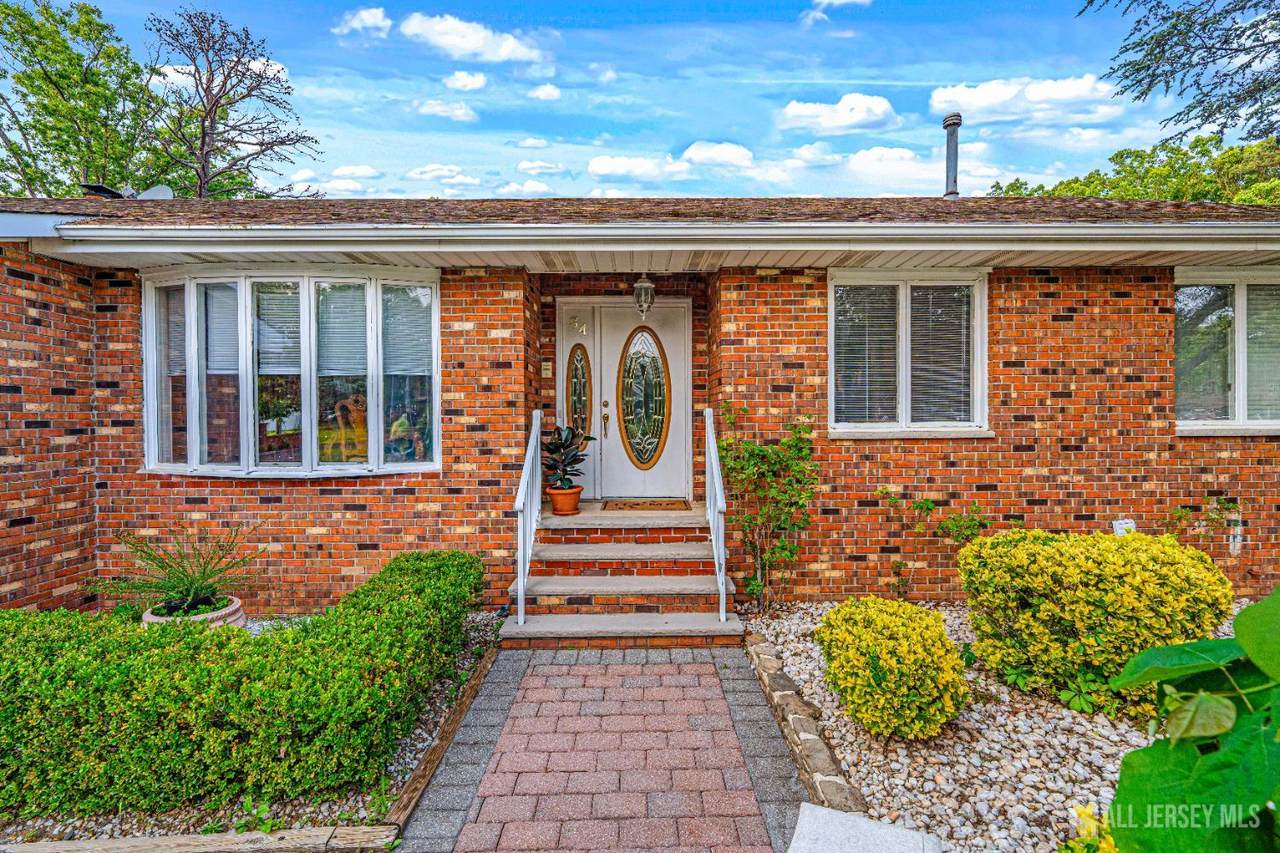 34 Brookside Avenue - Photo 1