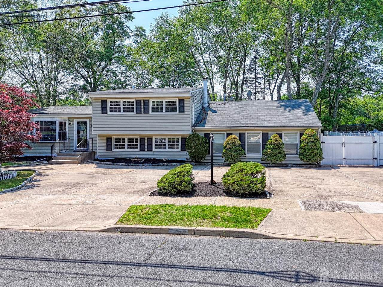 281 Cindy Street - Photo 1
