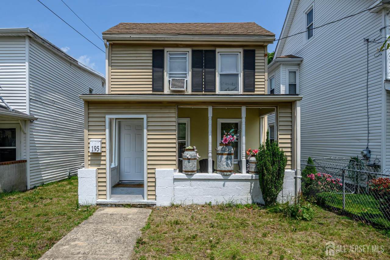 195 Washington Street - Photo 1