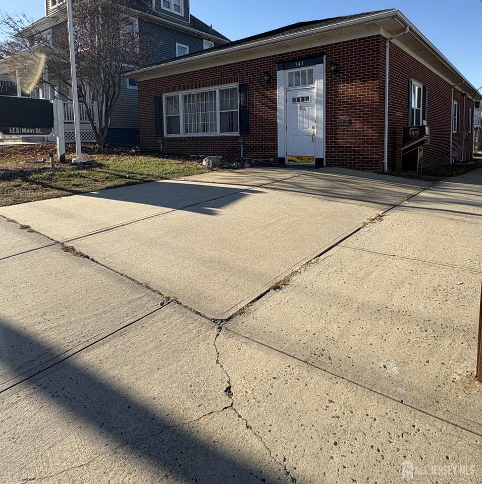 141 Main Street - Photo 1