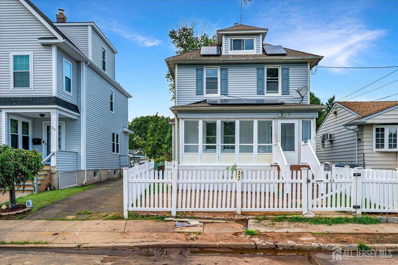 37 Summit Avenue - Photo 1