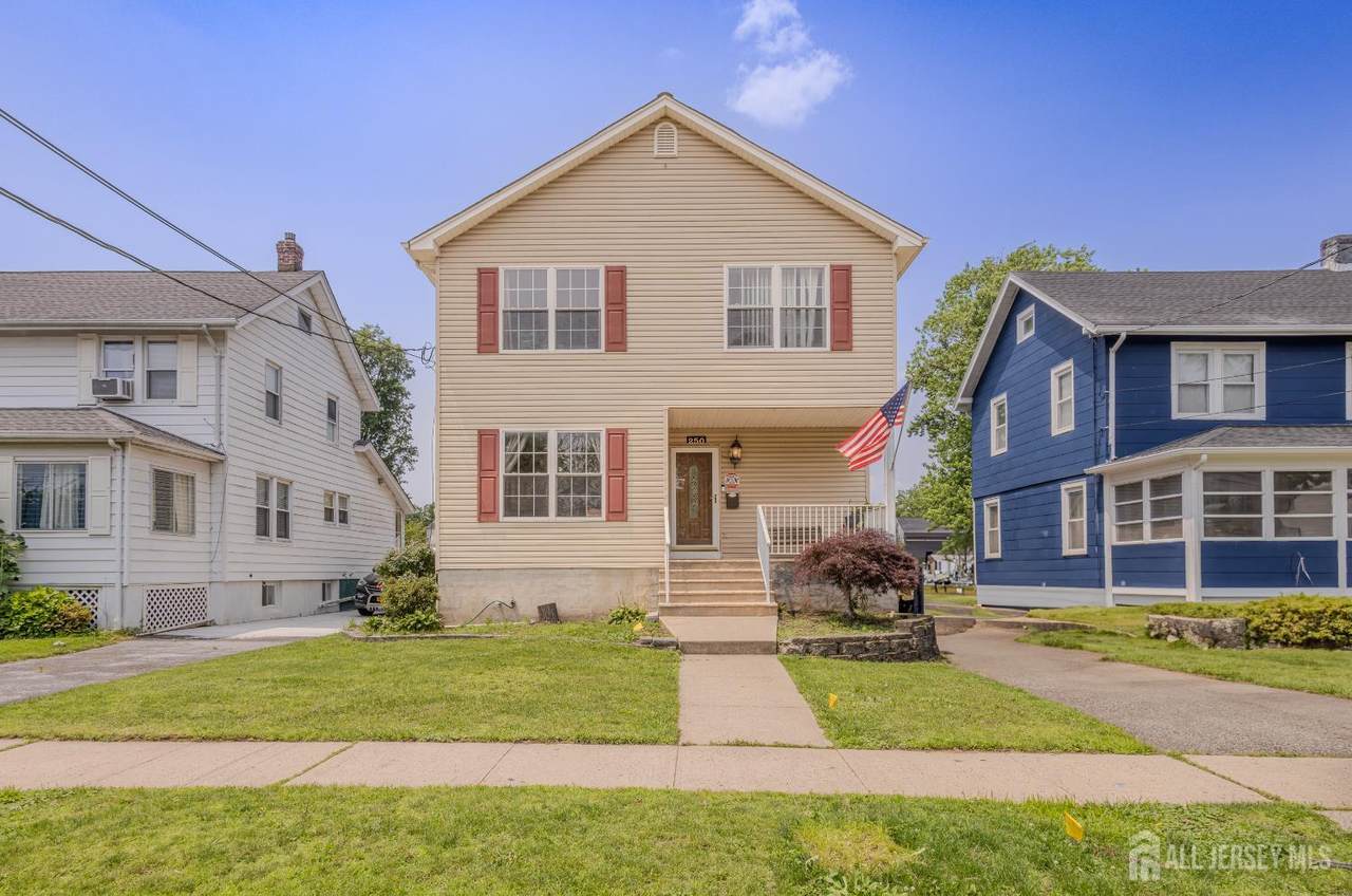 250 Whittier Avenue - Photo 1