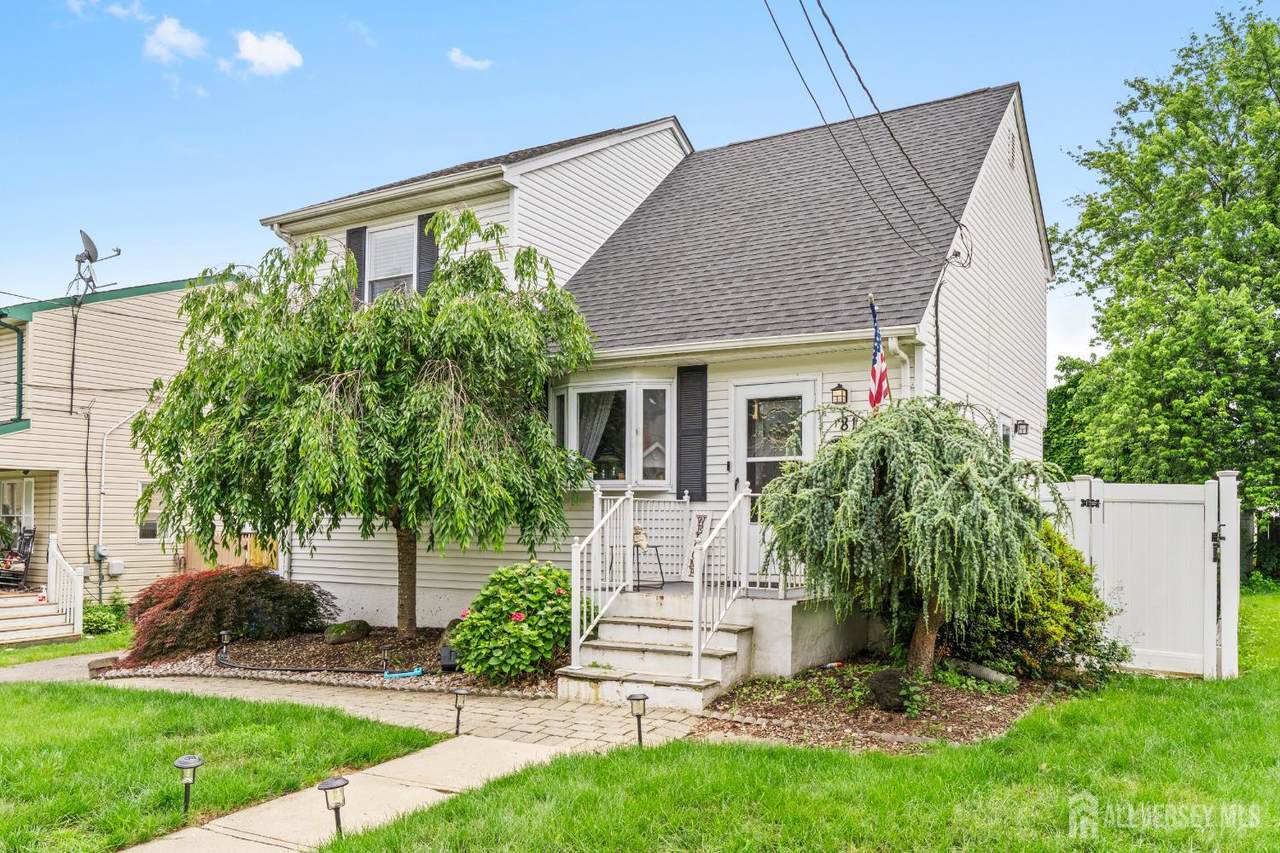 81 Lockwood Avenue - Photo 1