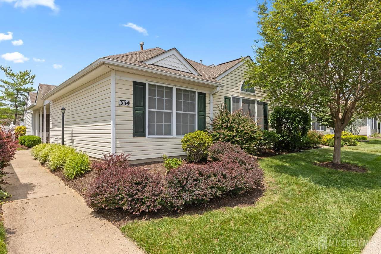334 Waterside Boulevard - Photo 1