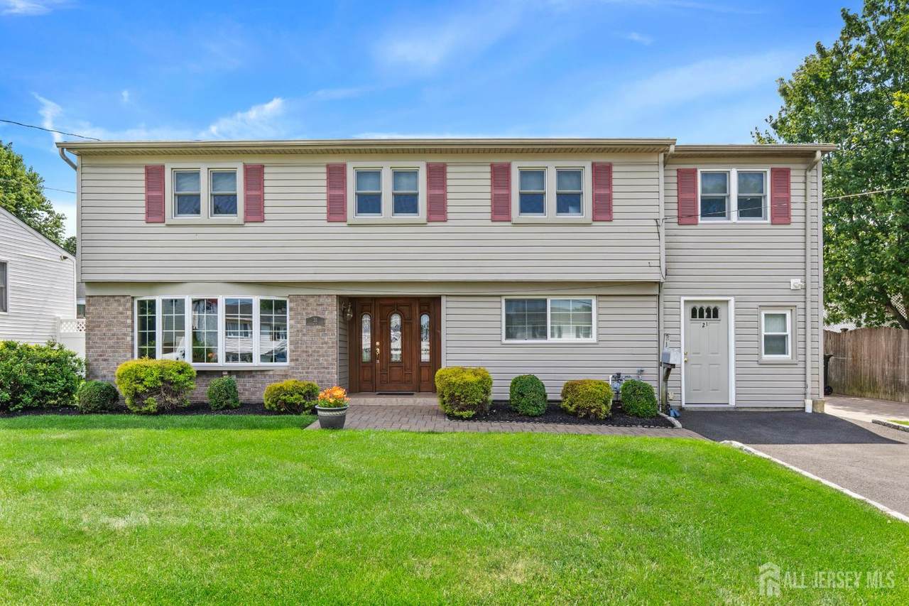 21 Stoneybrook Drive - Photo 1