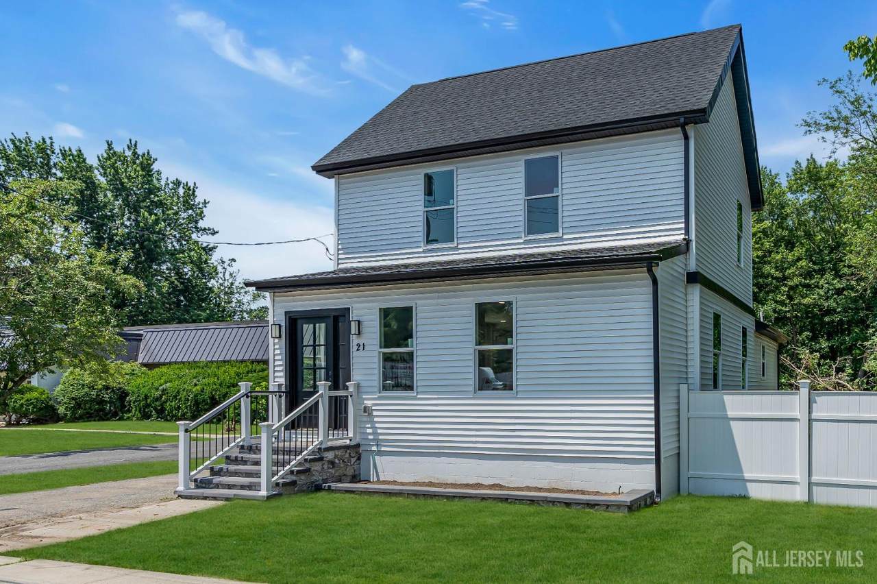 21 Harrison Avenue - Photo 1