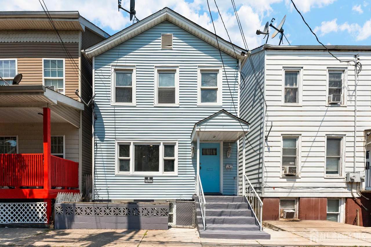 73 Remsen Avenue - Photo 1