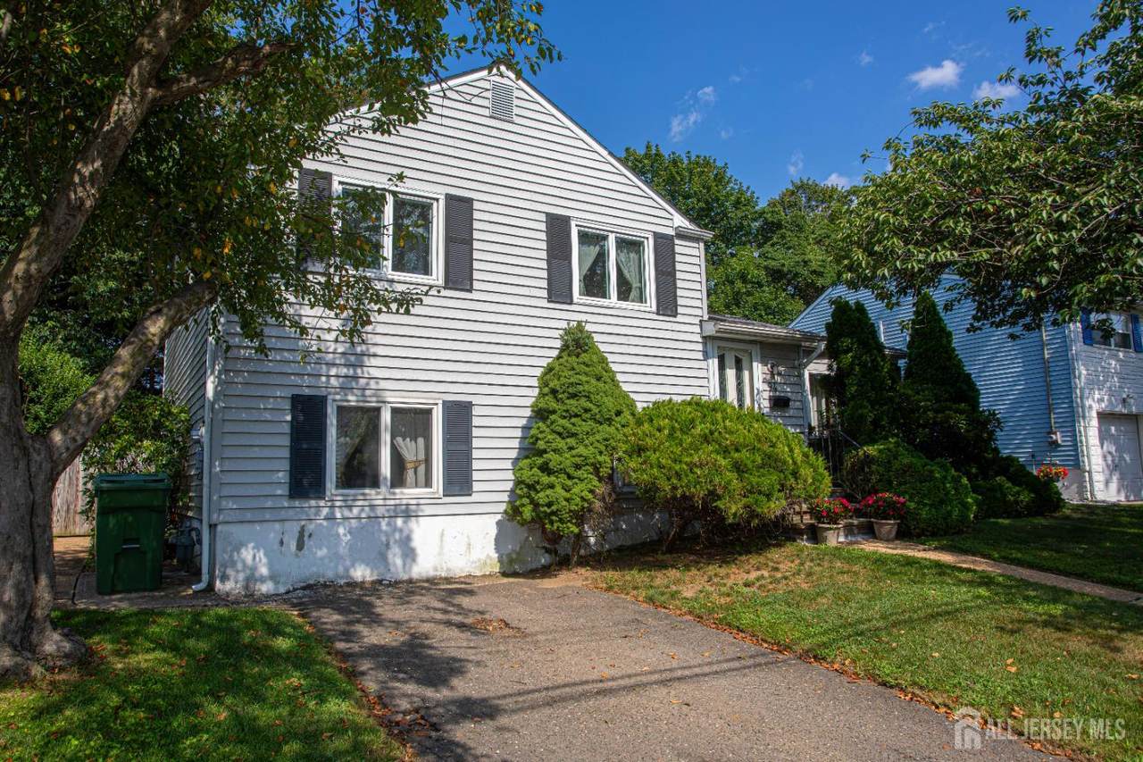 94 Albert Drive - Photo 1