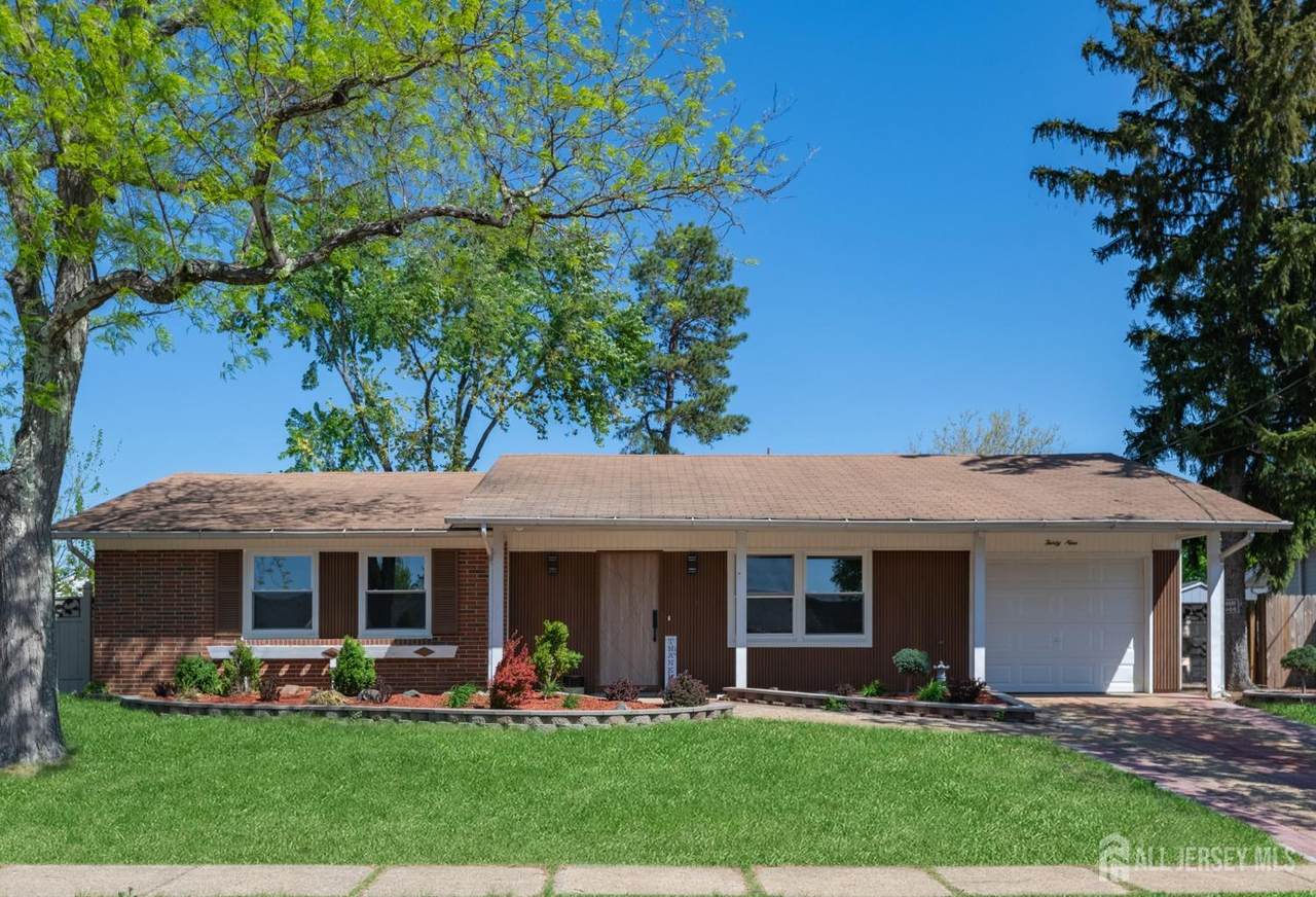 39 Drexel Terrace - Photo 1